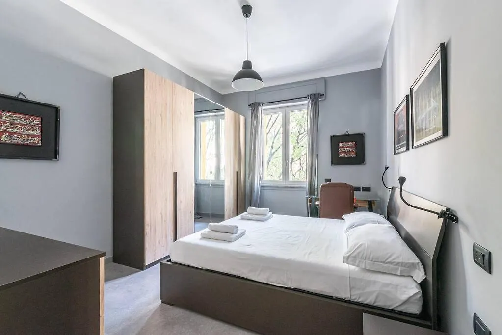 Renewed Apartment Tiepolo1 Milan Italy